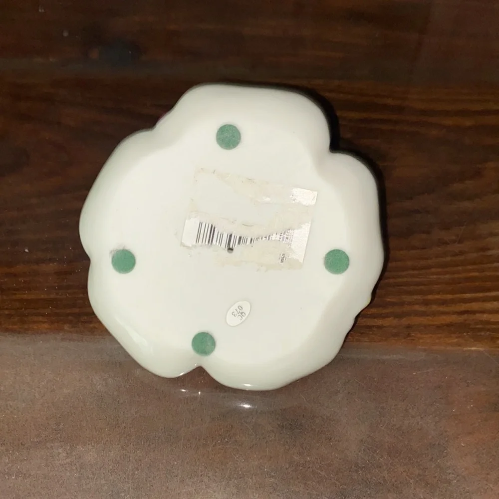 Flower ring holder - Picture 3 of 3
